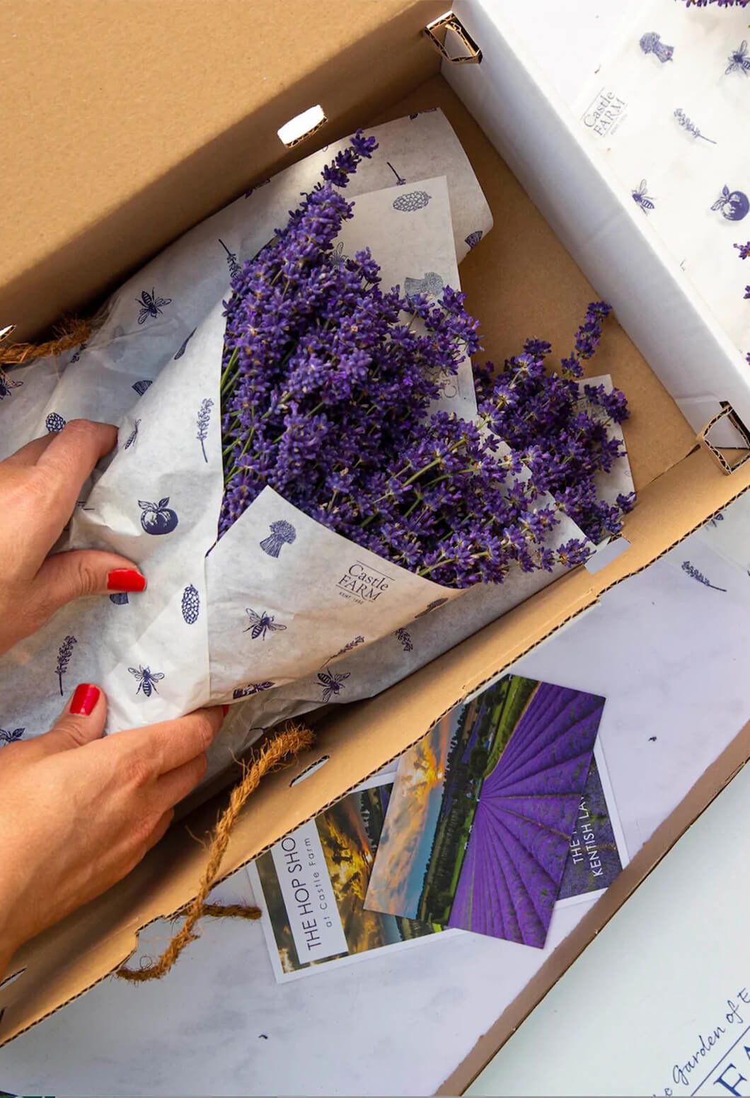 Mailing product packaging for castle farm
