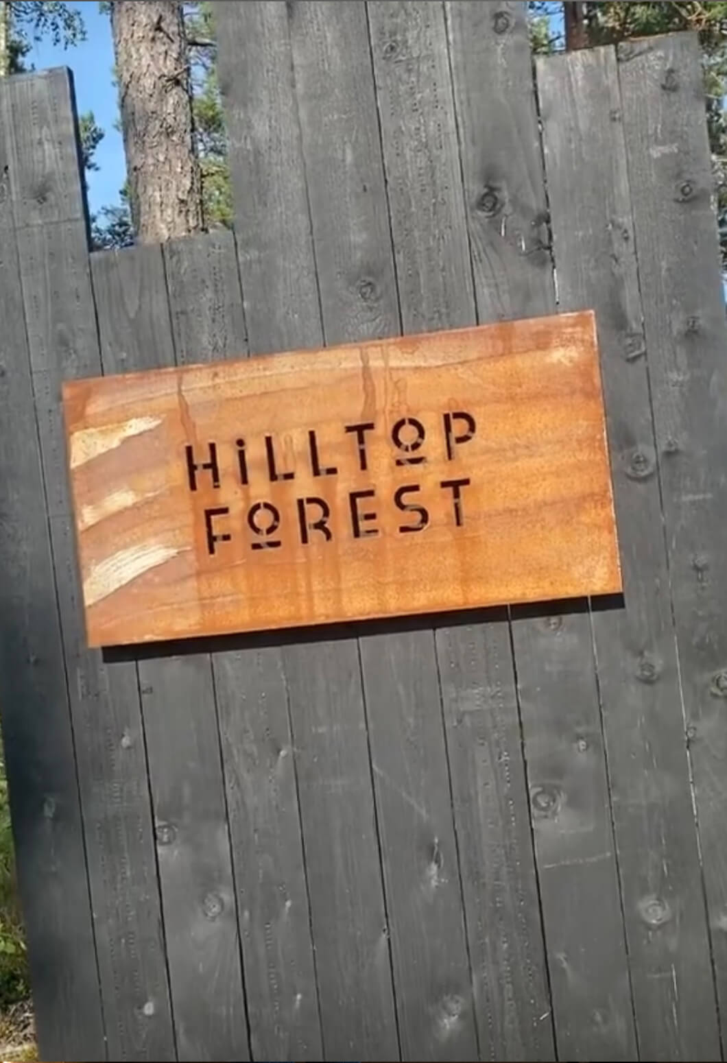 Entrance signage for luxury retreat
